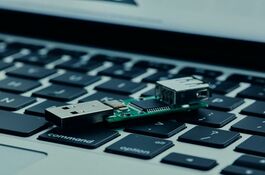 USB Keylogger for Recording Keystrokes